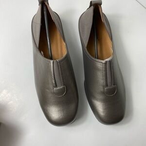 Comfortview metallic Slip On Shoes size 8 1/2 WW